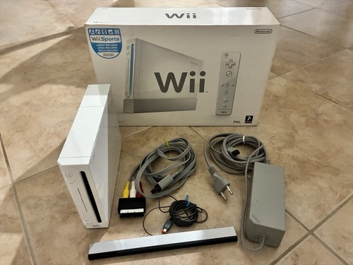 Nintendo wii console - console, bianca